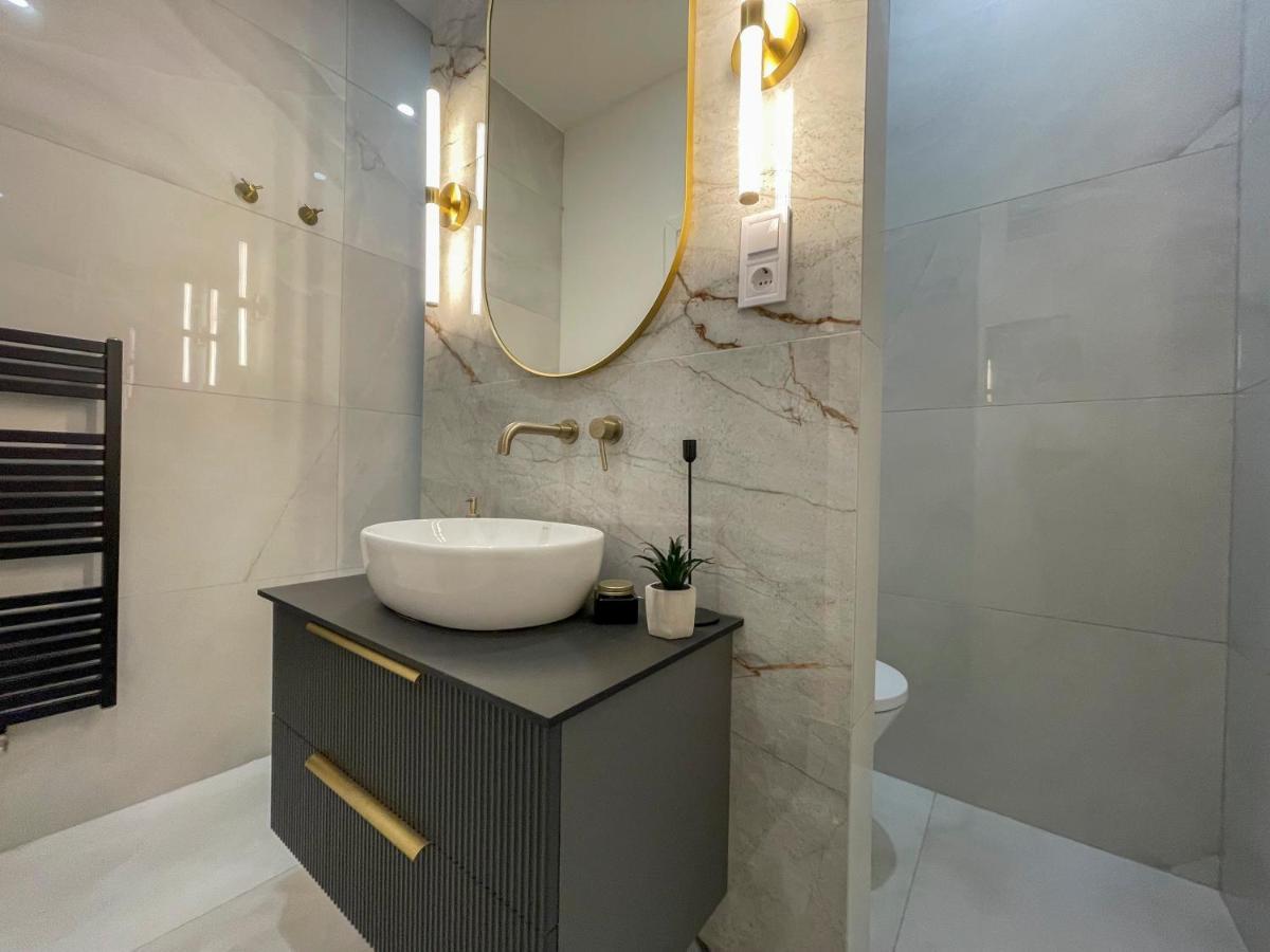 P431 Elitehost Luxury